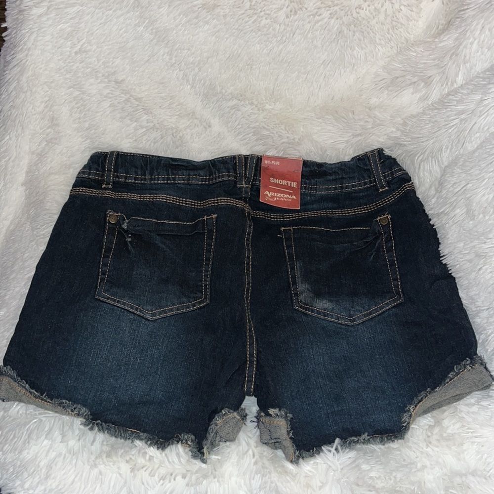 ARIZONA JEAN CO SHORTS - Picture 2 of 3